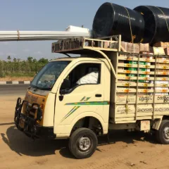 Tata Ace, side